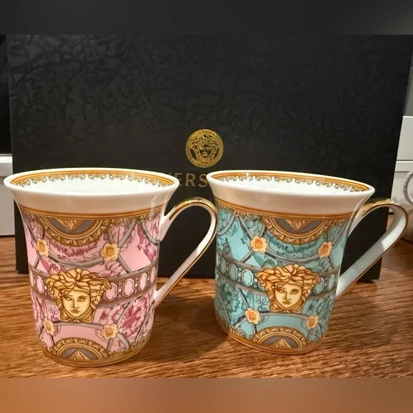 RARE Versace Rosenthal Collab Gold Trim Pink & Blue Mug Set New in Box - Picture 3 of 15